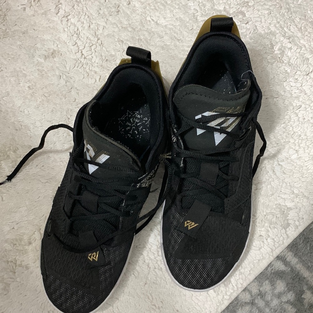 Nike Jordan Russell Westbrook Why Not Zer0.4 Family Black Metallic Gold size 9.5